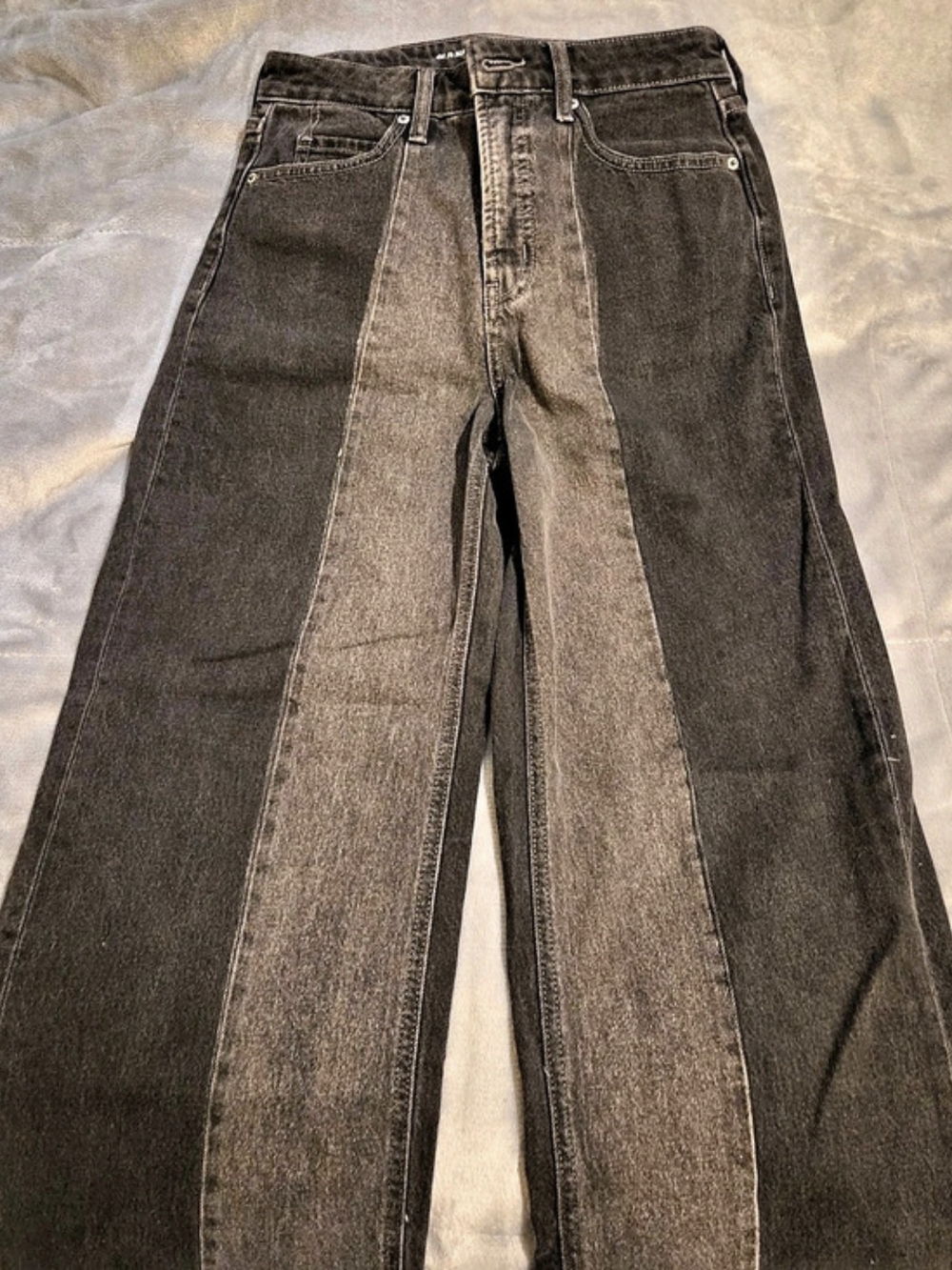Old Navy Extra High-Waisted Sky-Hi Wide-Leg Jeans Black